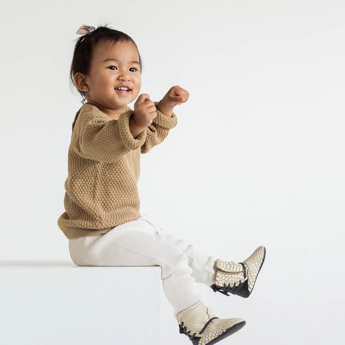 Clearance Freebird Stores Baby Coal White Snake