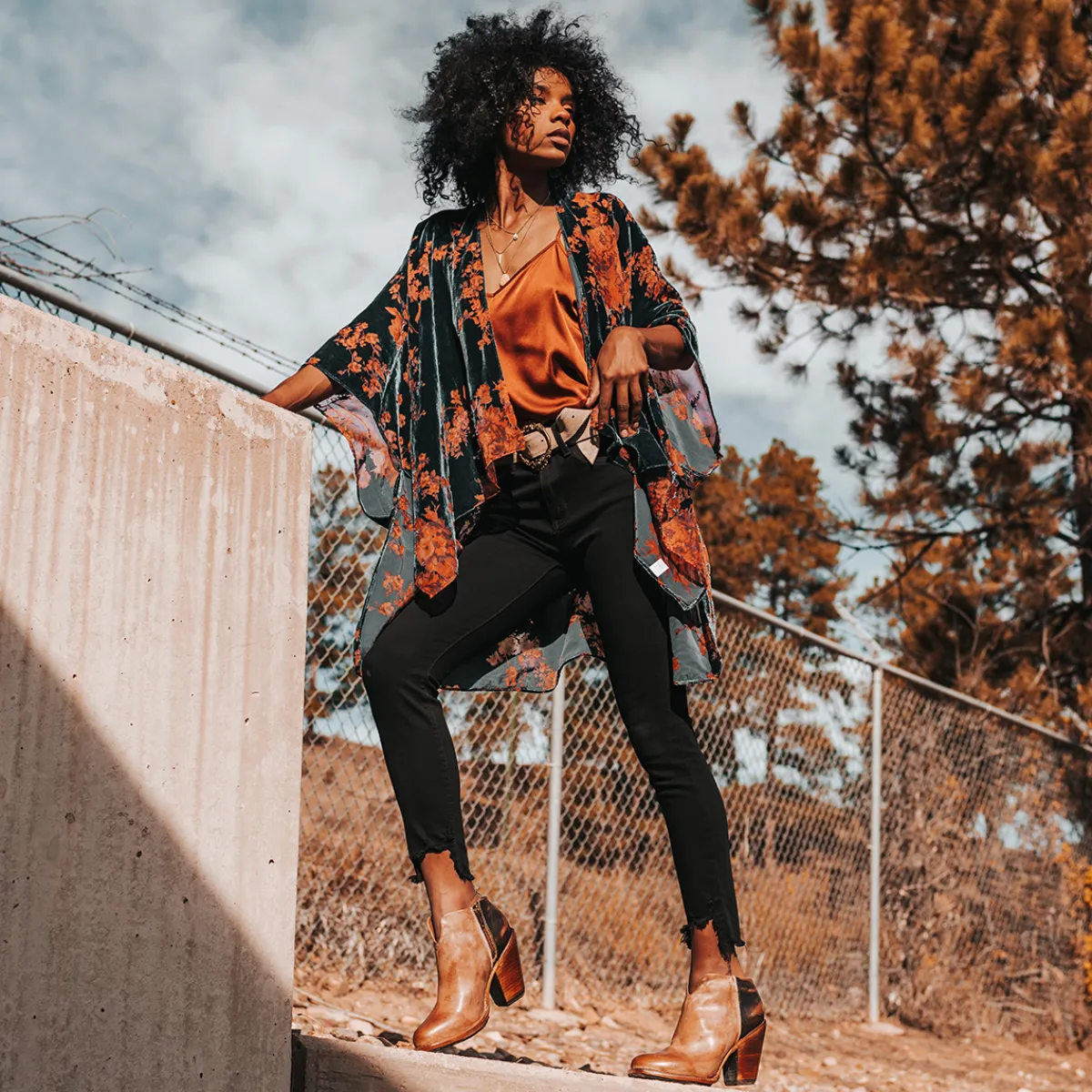 Discount Freebird Stores Detroit Taupe