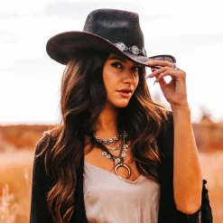 Best Freebird Stores Wyatt Wine Distressed
